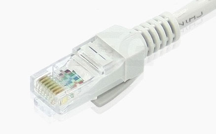 Сетевой кабель - витая пара - патчкорд RJ45 (LAN) CAT-5E, 3 метра, белый
