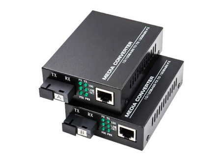 Медиаконвертер - удлинитель - коммутатор оптический 1xRJ45 10/100MB - 1xSC до 20км одномодовый одноволоконный, комплект