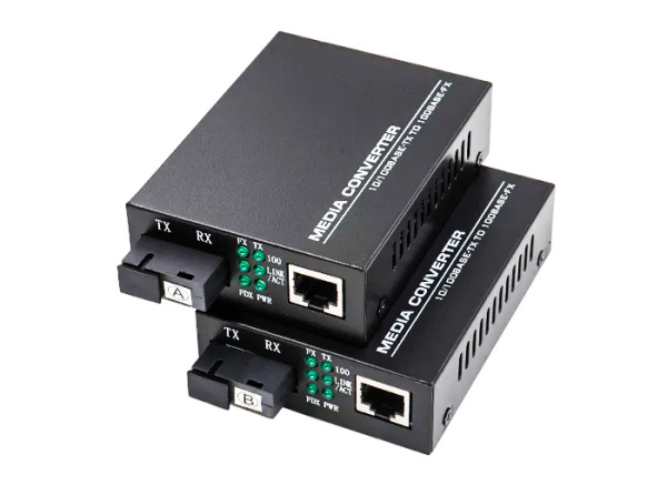 Медиаконвертер - удлинитель - коммутатор оптический 1xRJ45 10/100MB - 1xSC до 20км одномодовый одноволоконный, комплект